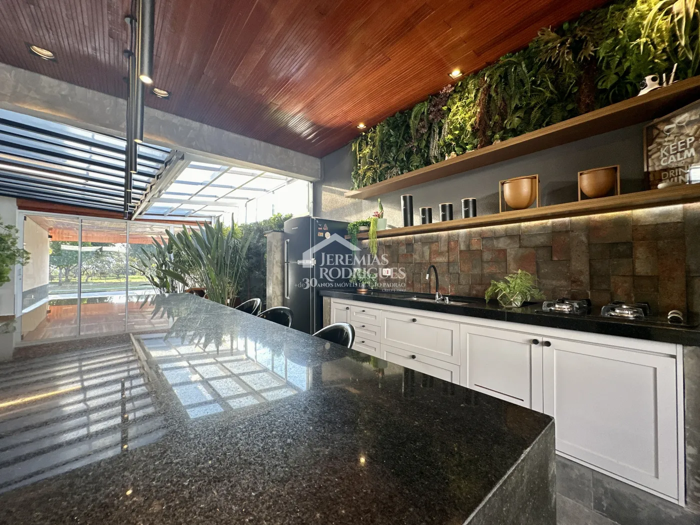 Casa com 3 suítes, 329 m² - Condomínio Ouro Ville - Taubaté/SP.