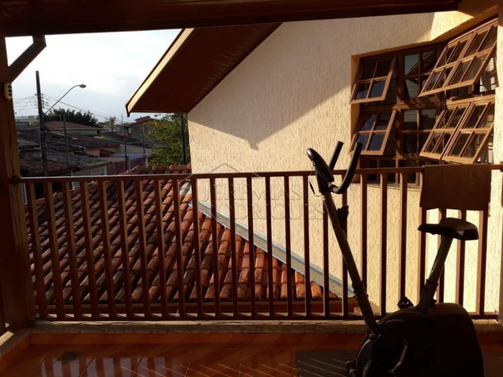 Casa à venda por R$ 680.000,00 - Pindamonhangaba/SP