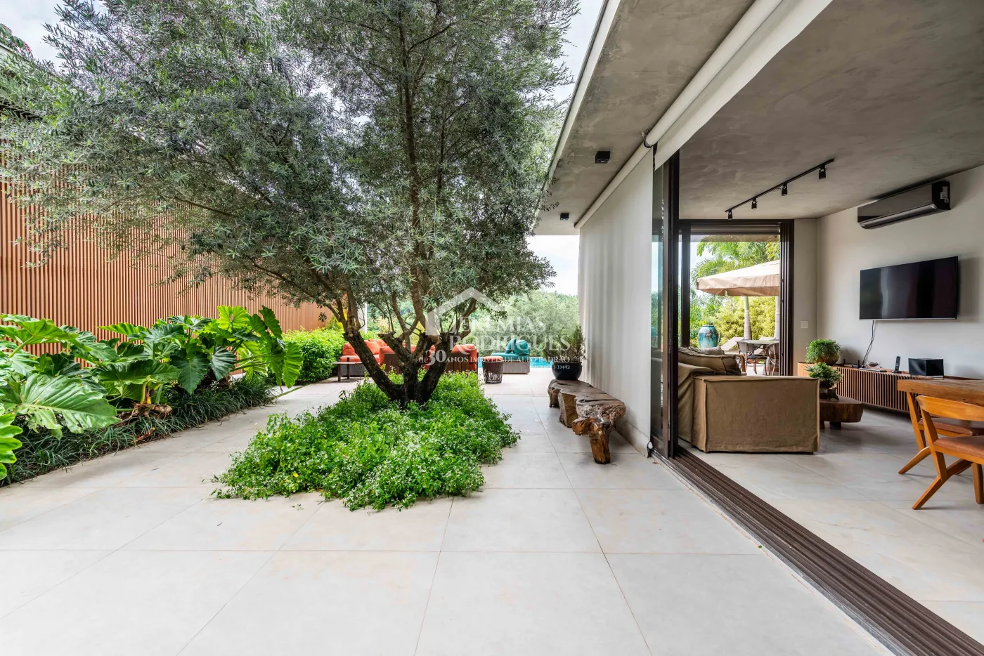 Casa para venda com 4 suítes no Condomínio Fazenda Dona Carolina em Itatiba/SP