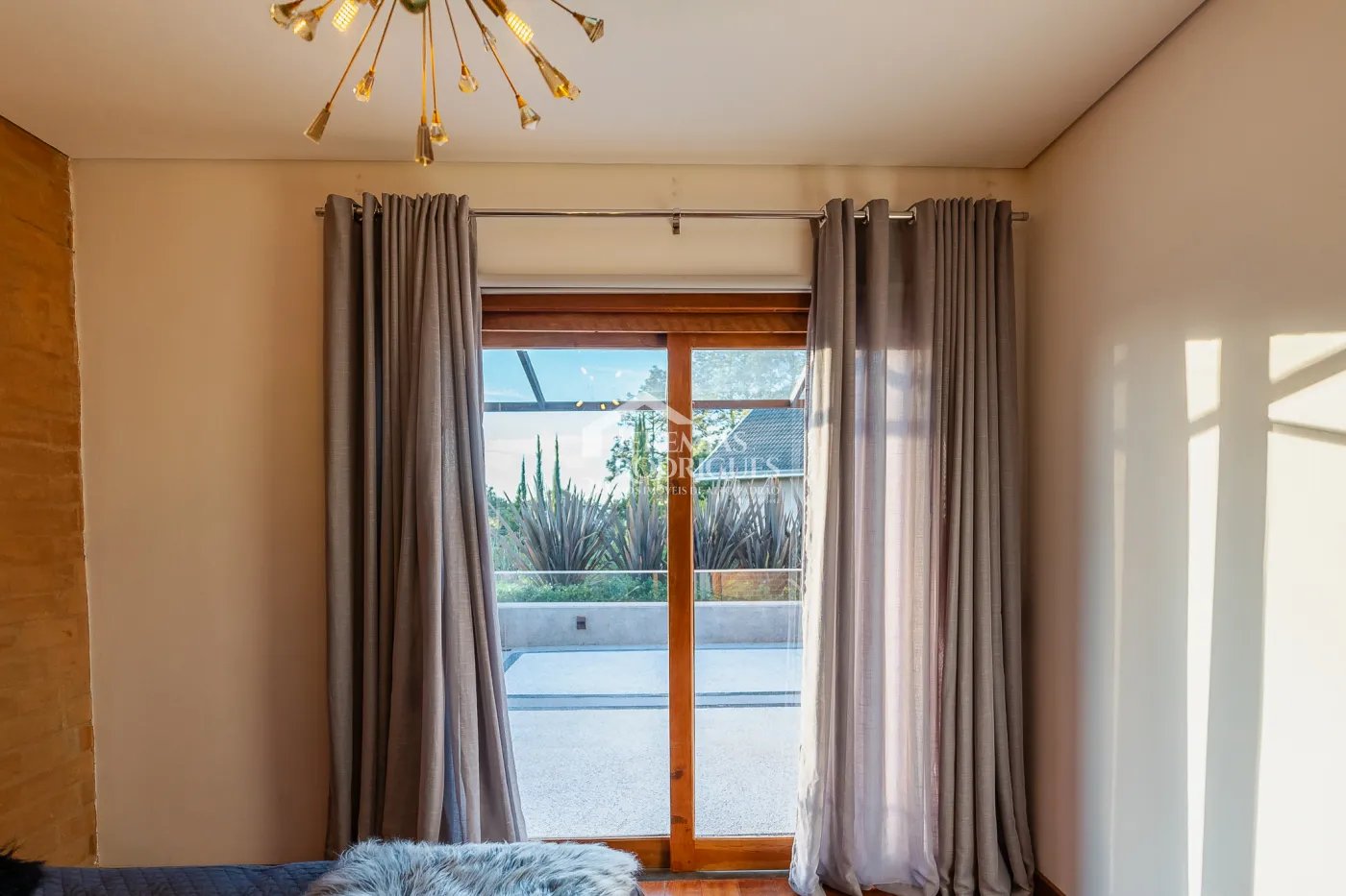 Casa com 4 suítes no condomínio Reserva Figueiredo em Campos do Jordão/SP