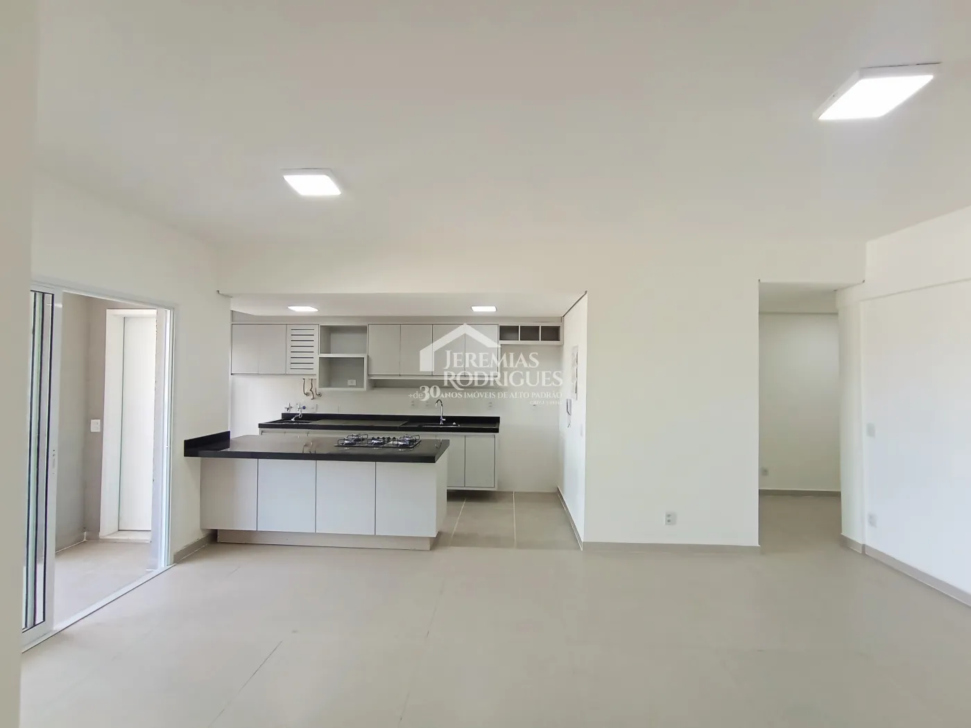 Apartamento à venda com 3 dormitórios, 119 m² no Edifício Residencial Elegance em Taubaté/SP.