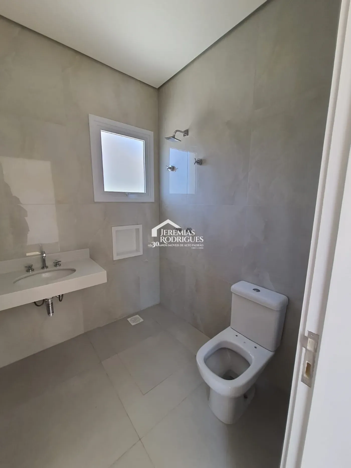 Casa com 3 suítes, 176 m² - Condomínio Sorenberg - Campos do Jordão/SP