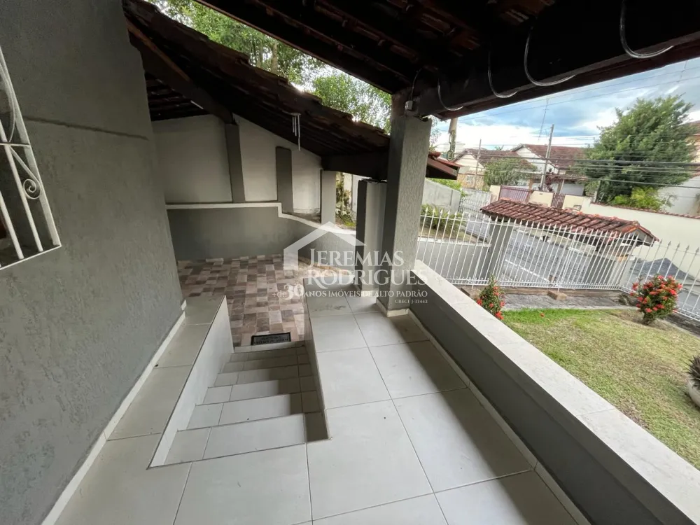 Casa com 3 dormitórios, 235 m² - Centro - Pindamonhangaba/SP
