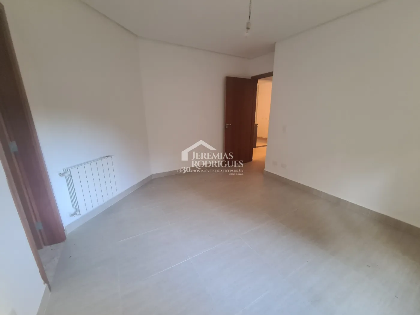 Apartamento para venda com 3 dormitórios no Condomínio Vila Americana em Campos do Jordão/SP