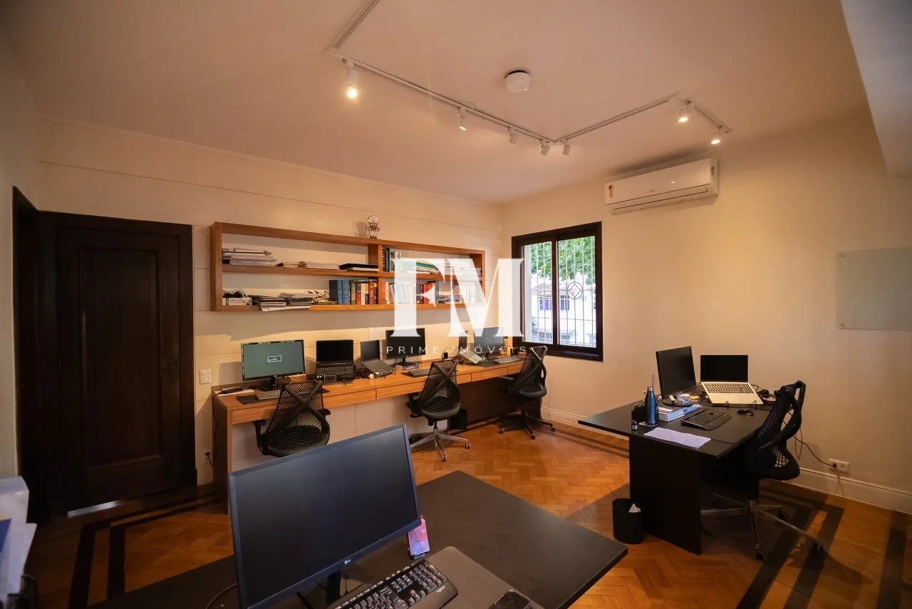 Urca | Casa Clássica | 3 Quartos (1 Suíte) | 260m² Modernizada e Sem Condomínio - foto 22