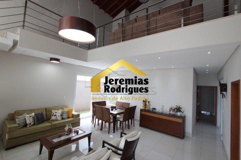 Casa à venda com 3 dormitórios no Condomínio San Marco em Taubaté/SP