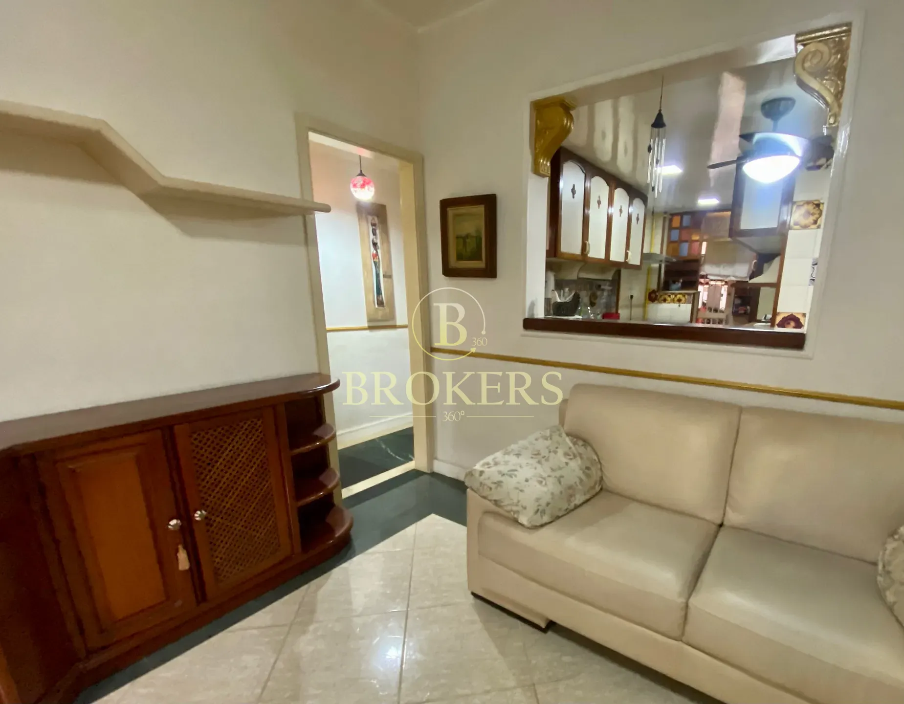 Oportunidade na quadra da praia Copacabana, Posto 3! Apartamento modernizado à venda, 2 quartos , s — foto 6