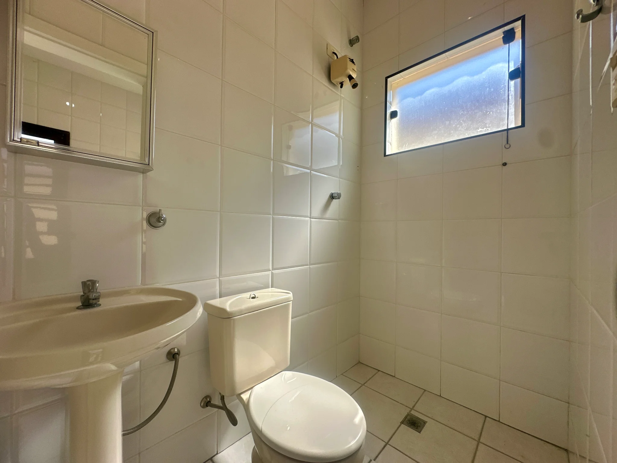 Casa para venda e locação no Condomínio Taubaté Village em Taubaté/SP.