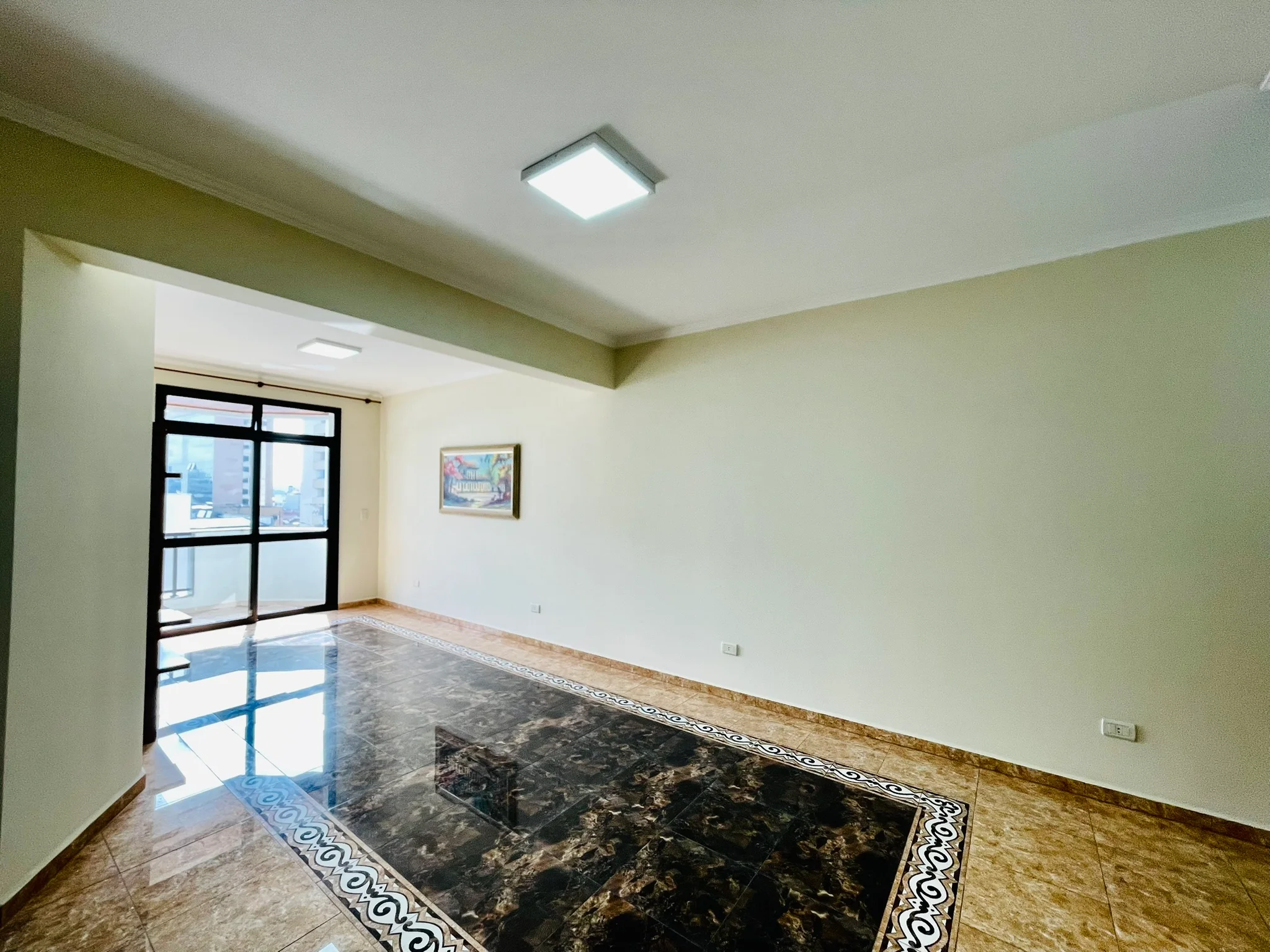 Apartamento para venda com 5 dormitórios no Edifício Olimpia em Taubaté/SP. 