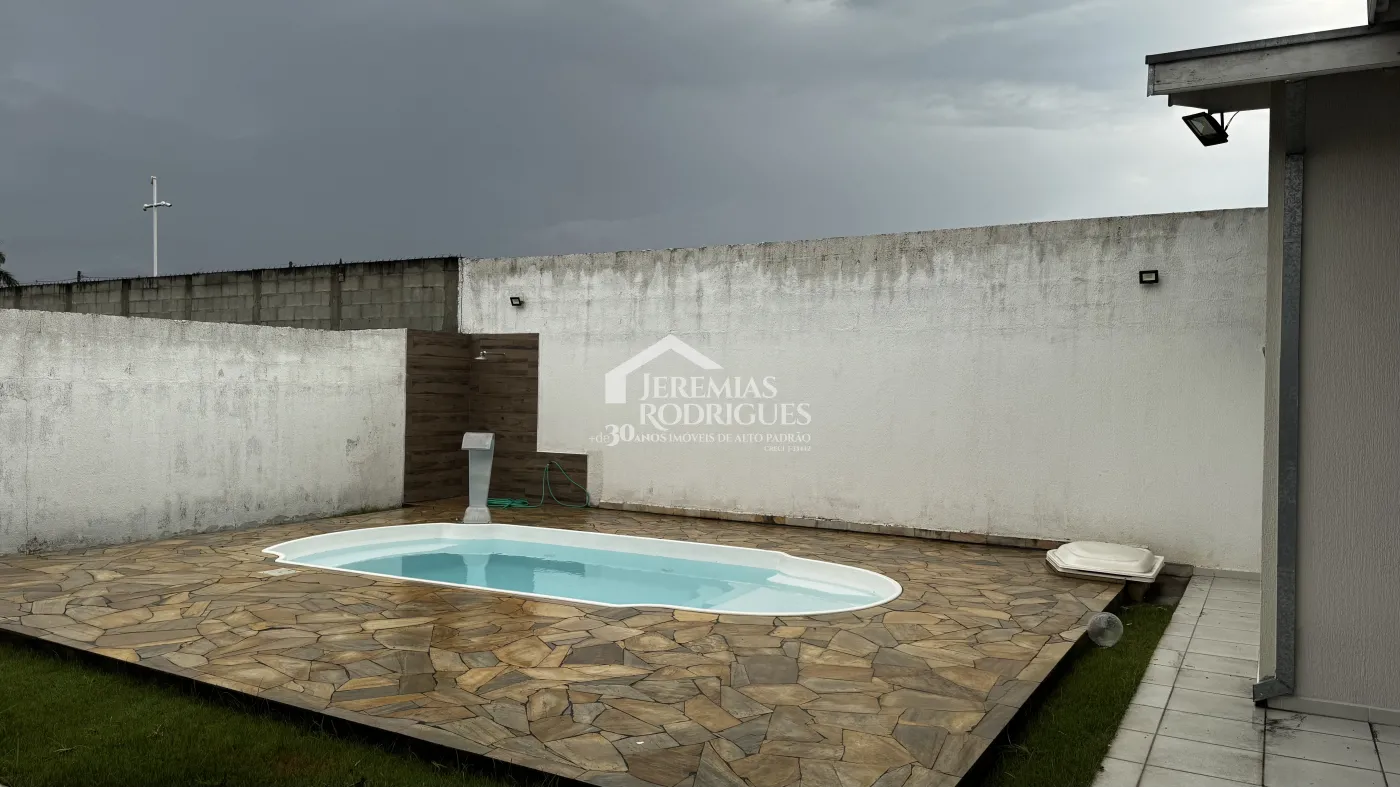 Casa com 3 dormitórios, 240 m², à venda por R$ 1.300.000- Nossa Senhora do Perpétuo Socorro - Pindamonhangaba/SP