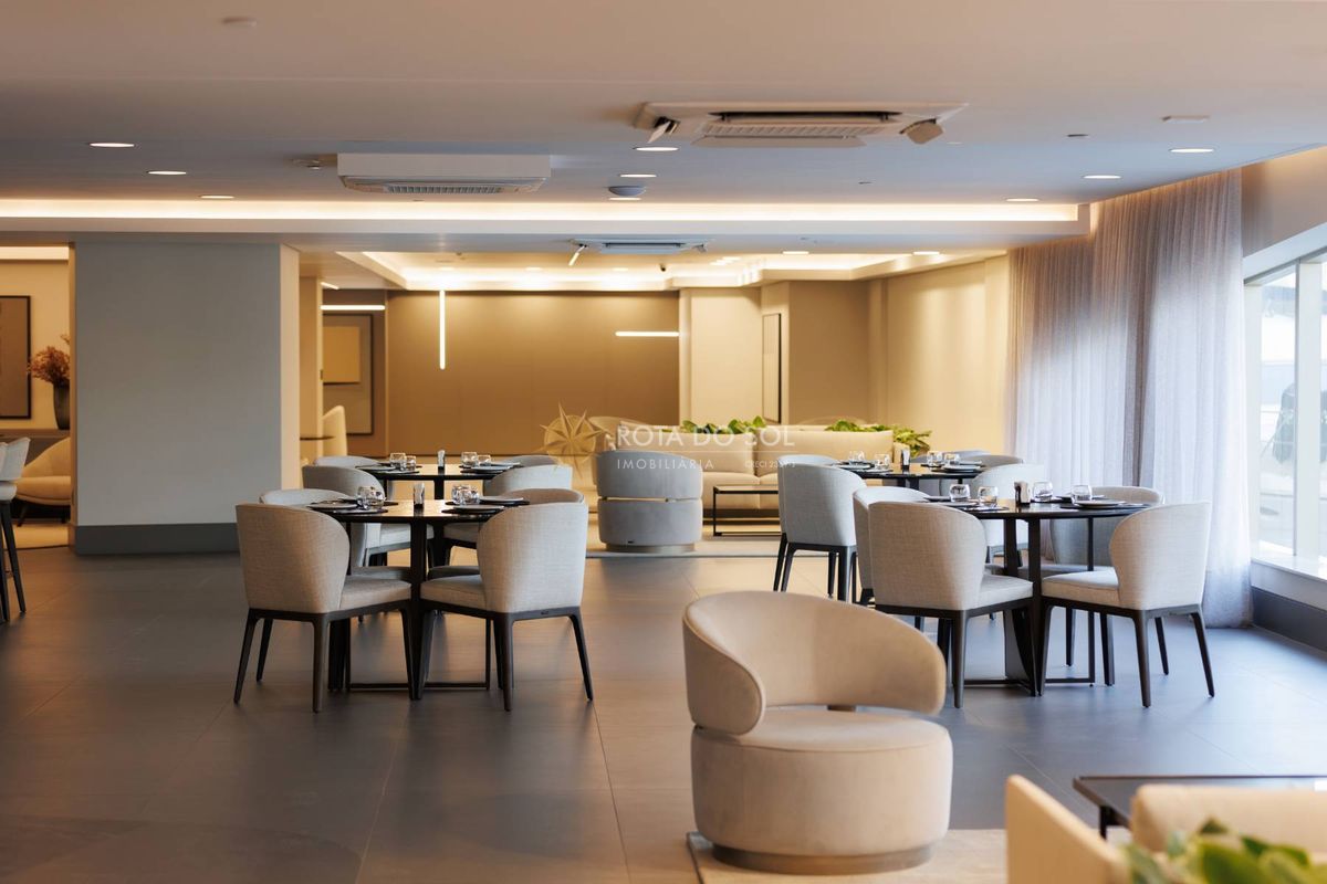 Yachthouse Apartamento Alto Padrão 4 Suítes no Centro de Balneário Camboriú SC
