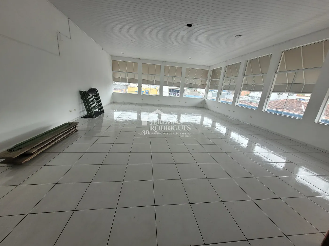 Sala comercial com 102 m² - Centro - Pindamonhangaba/SP
