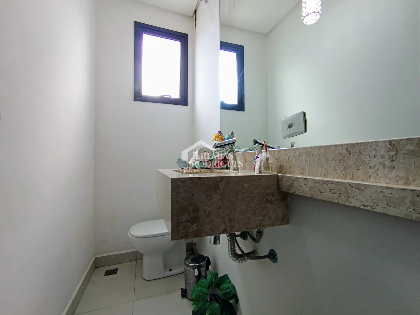 Casa para venda com 3 suítes no Condomínio Morada do Visconde em Tremembé/SP