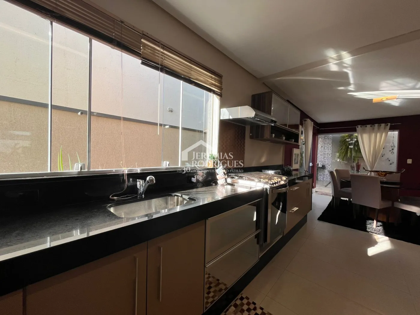 Casa para venda e locação com 2 suítes no Condomínio Verdes Vales em Taubaté/SP