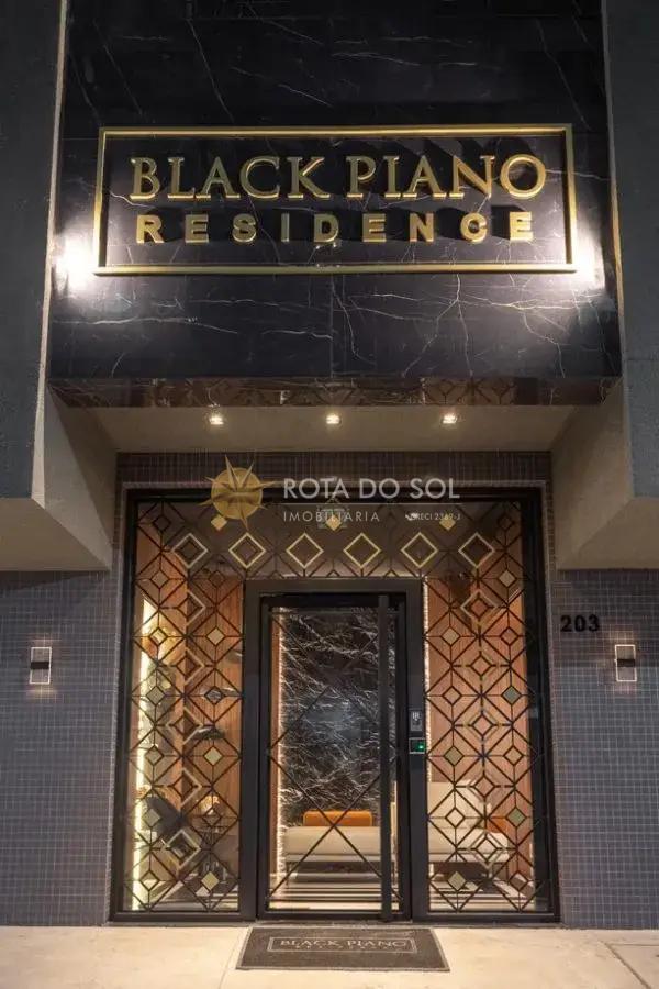 Black Piano apartamento 3 suítes e 2 vagas na Meia Praia