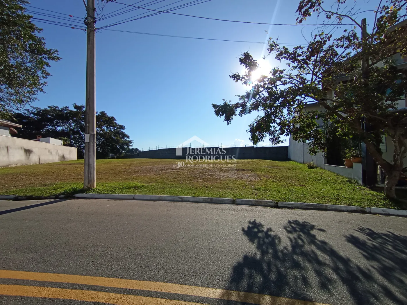 Terreno à venda com 448 m² no Condomínio Campos do Conde II - Chambord em Tremembé/SP