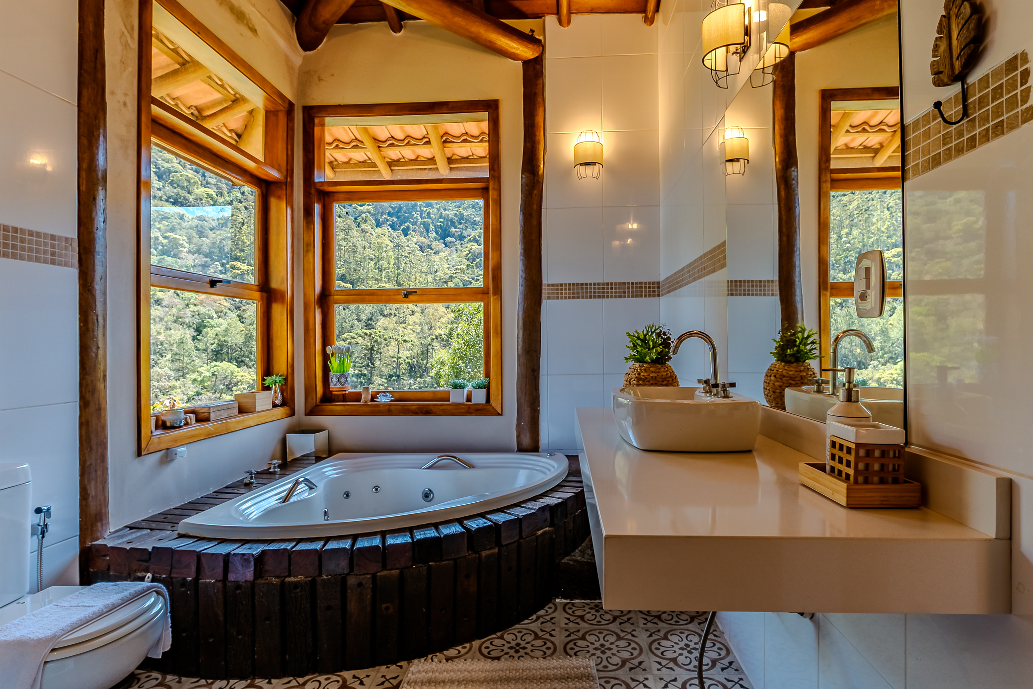 Casa à venda com 3 suítes no Condomínio Portal da Mantiqueira em Santo Antônio do Pinhal/SP.