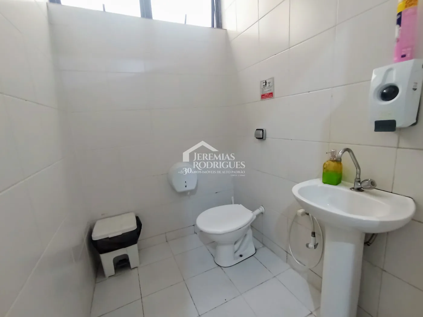 Ponto comercial para venda com 161 m² no bairro São Benedito em Pindamonhangaba/SP