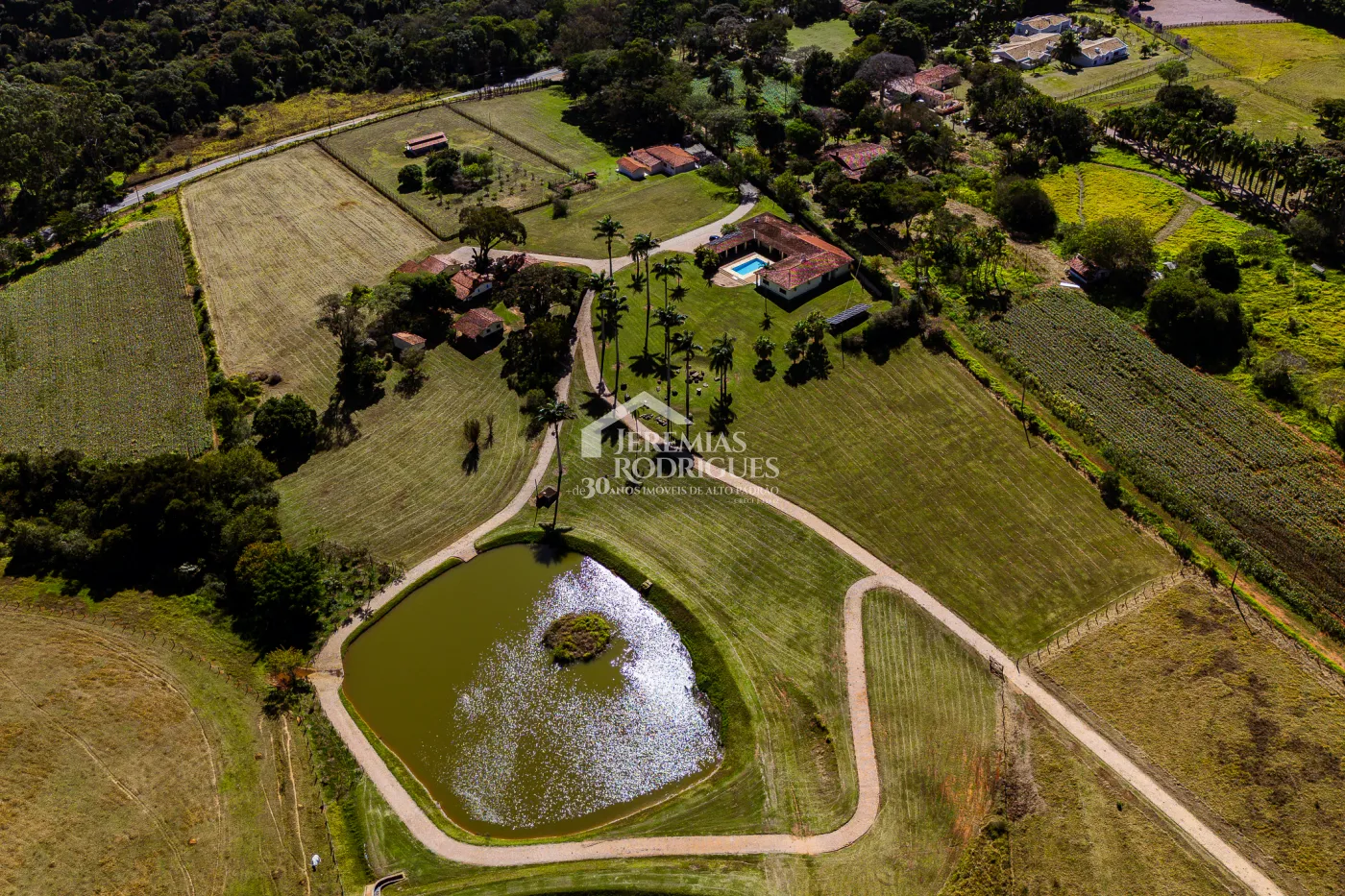 Fazenda à venda com 183.000 m² em Campinas/SP.