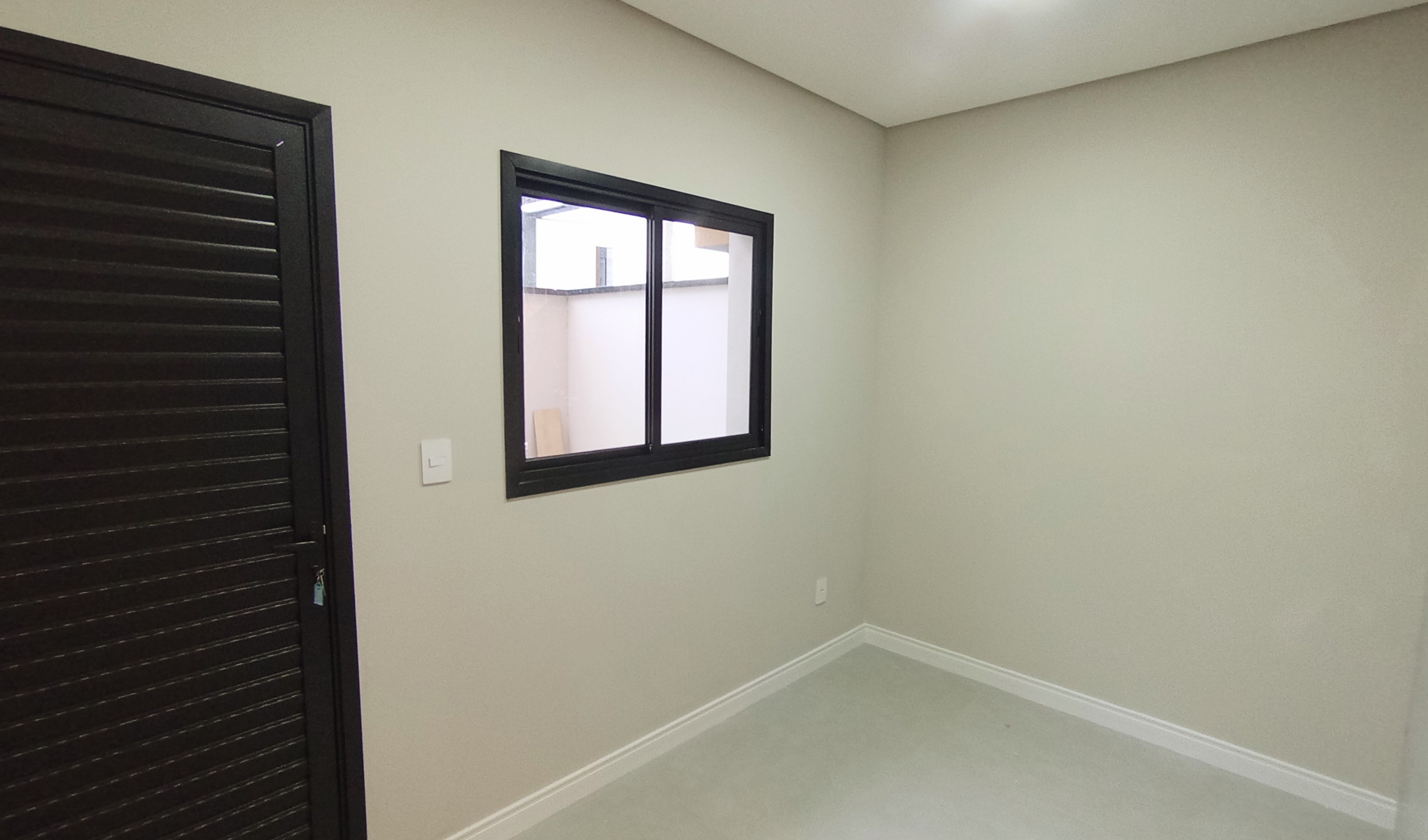 Casa à venda com 4 suítes no Condomínio Green Park em Taubaté/SP. 