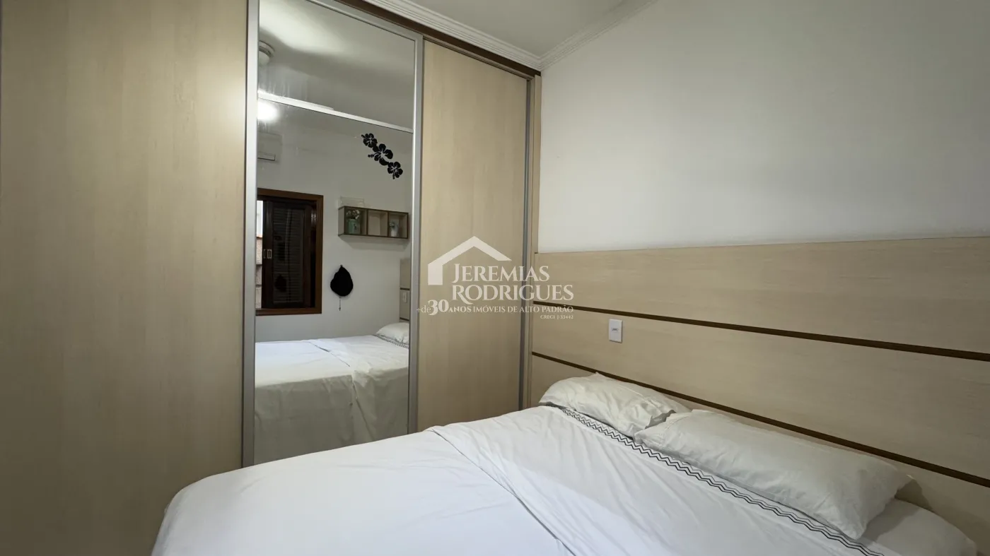 Casa para venda com 3 dormitórios no Condomínio Real Ville em Pindamonhangaba/SP