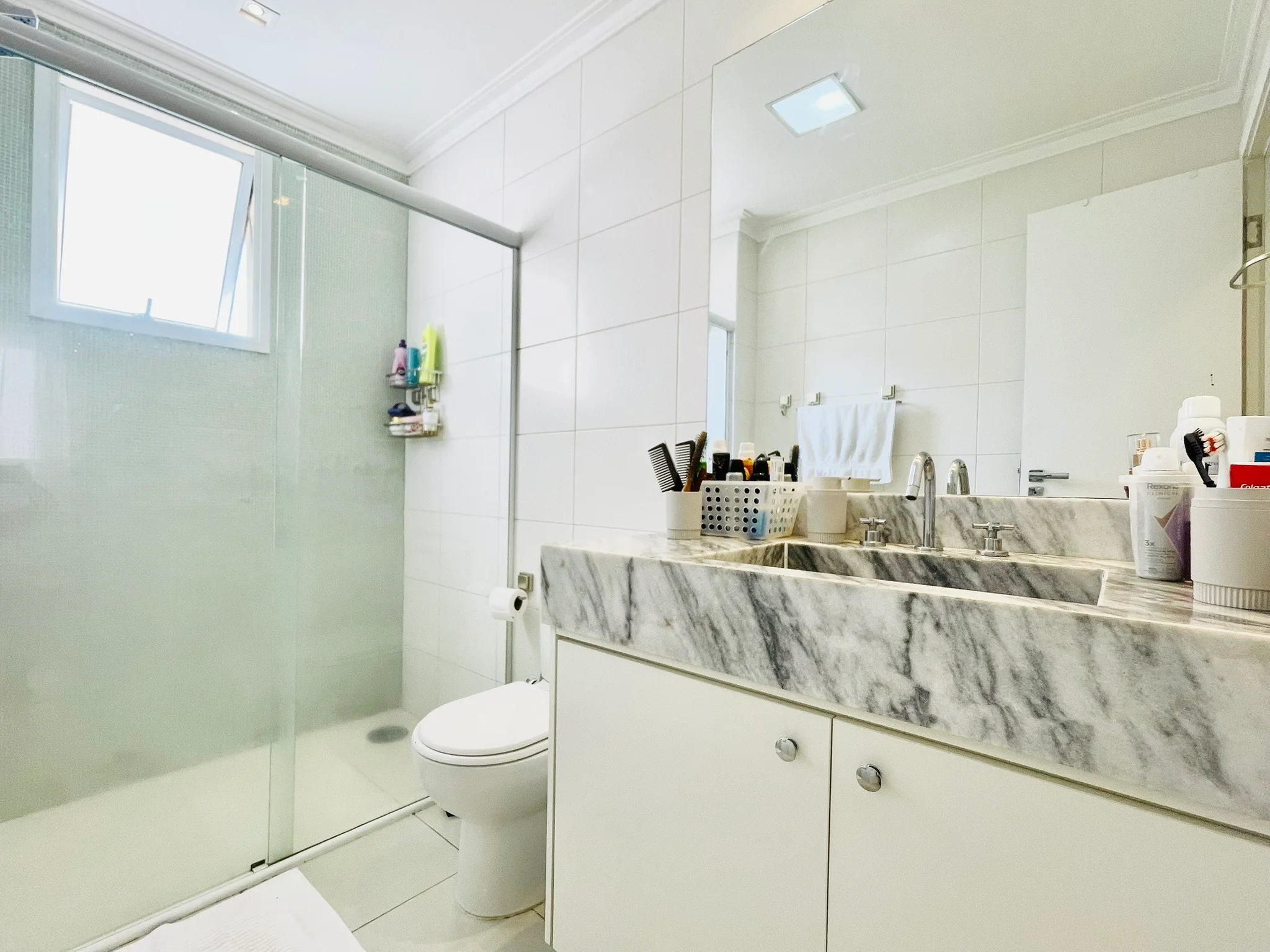 Apartamento à venda com 3 dormitórios, 130m² no Edifício Figueiras em Taubaté/SP