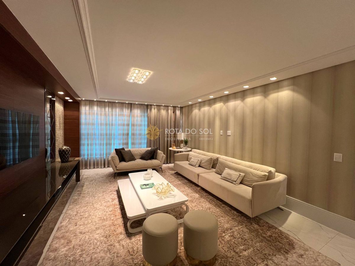 =Vogue Home Apartamento Quadra Mar 4 Suítes Meia Praia Itapema SC