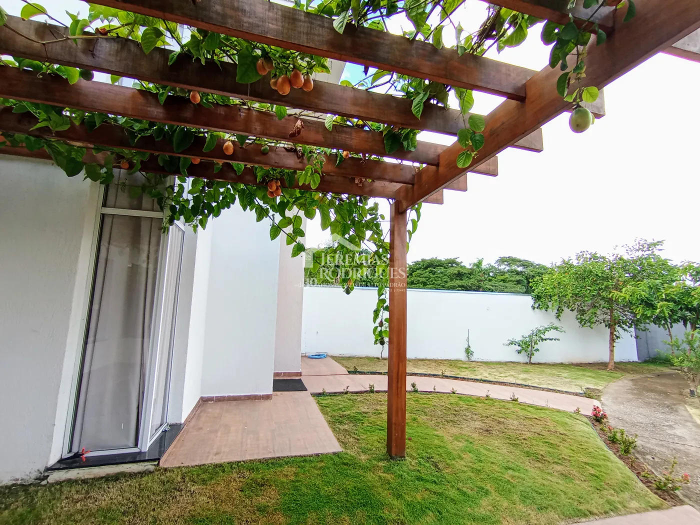 Casa para venda com 2 dormitórios no Residencial Charles Schineider em Taubaté/SP