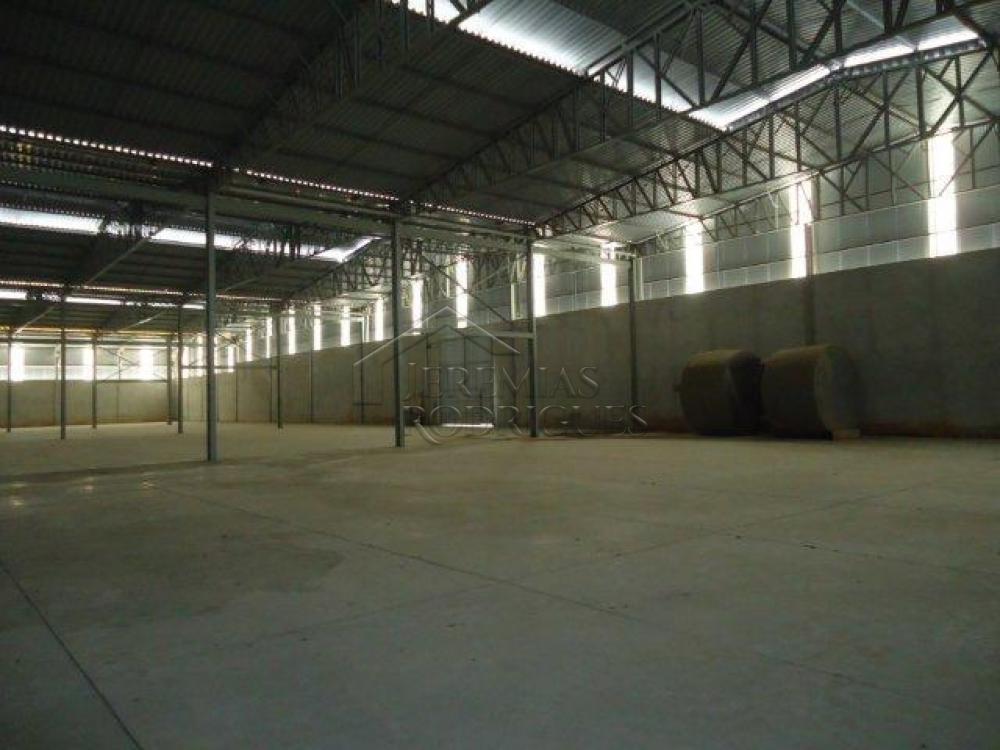 Galpão comercial para alugar em  Pindamonhangaba/SP