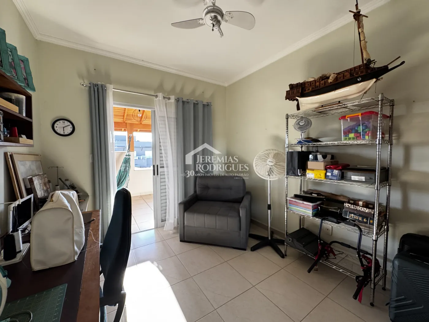 Casa à venda com 3 dormitórios no Condomínio Campos do Conde II em Tremembé/SP