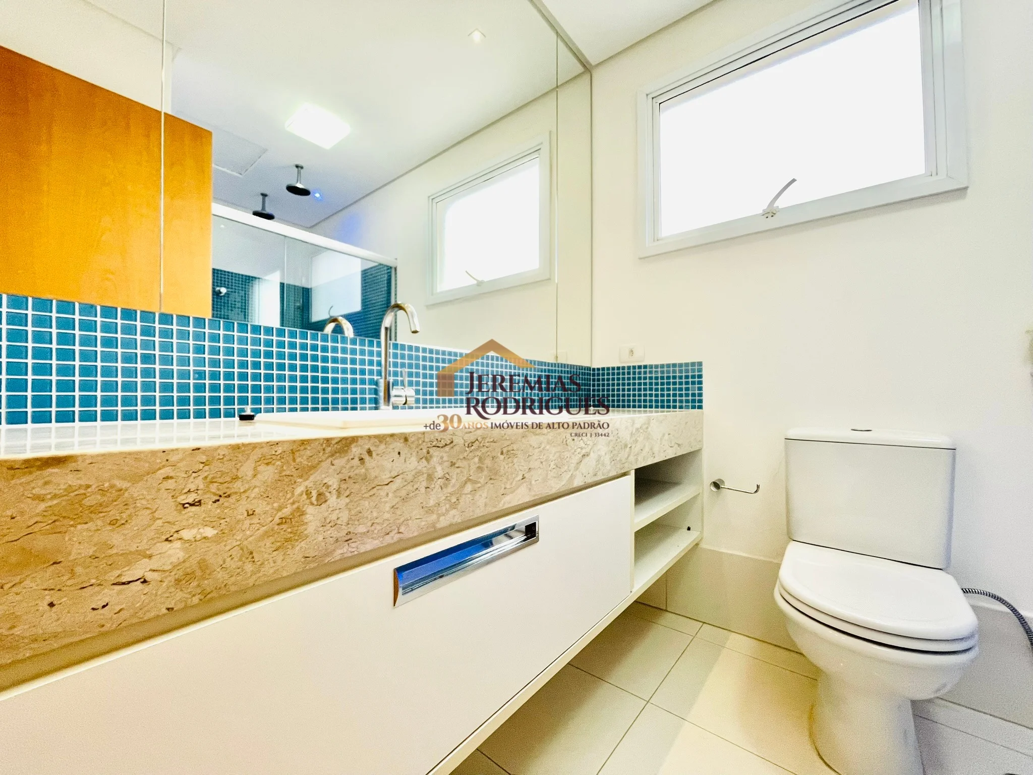 Apartamento Mobiliado para locação e venda no Condomínio Des Arts em Taubaté/SP.