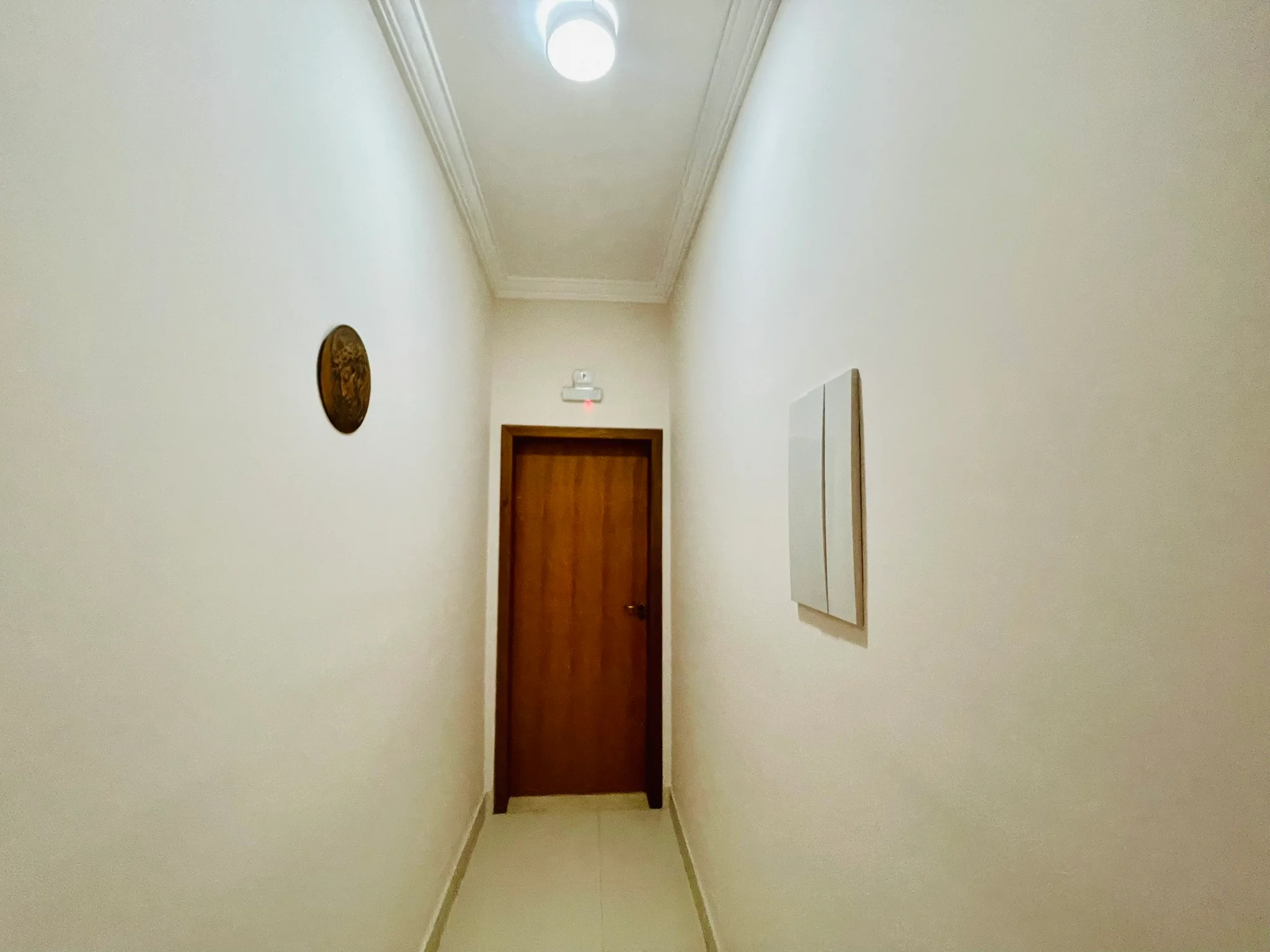 Casa à venda com 4 dormitórios no Condomínio Jardim Oásis em Taubaté/SP. 