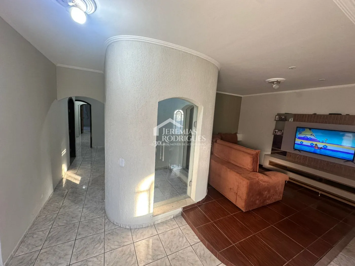 Casa para venda e locação com 3 dormitórios no bairro Jardim Residencial Doutor Lessa em Pindamonhangaba/SP