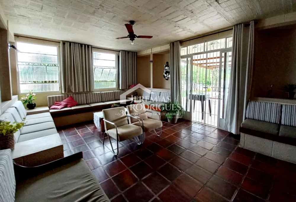 Chácara com 4 quartos, 5.580 m², à venda em Pindamonhangaba/SP