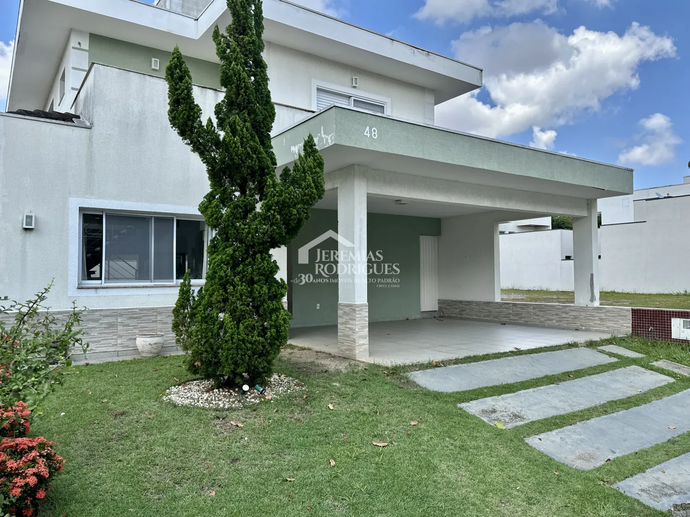 Casa para venda e locação com 4 suítes no Condomínio Campos do Conde II em Tremembé/SP