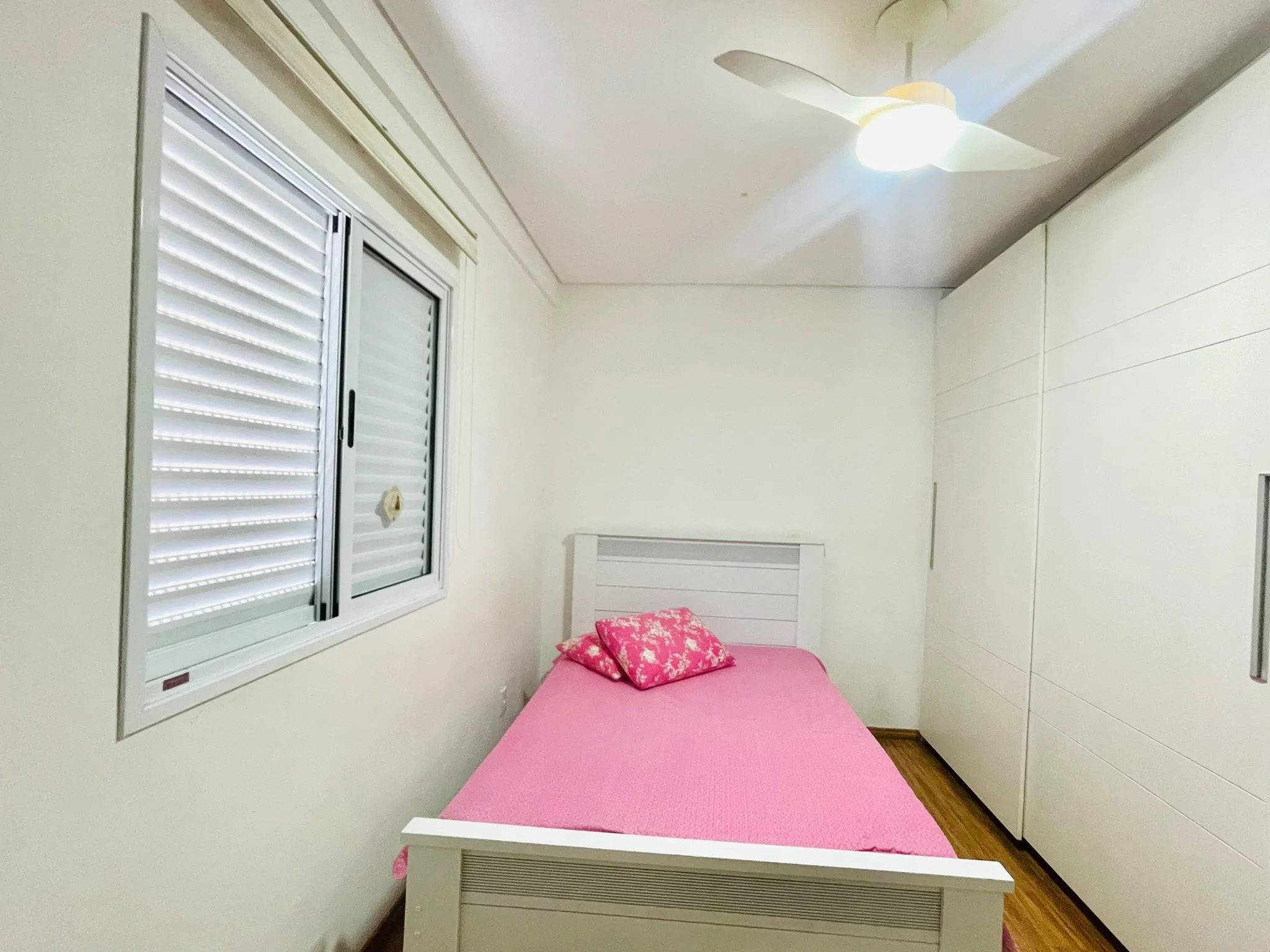 Cobertura duplex à venda no Edifício San Paolo em Taubaté/SP. 