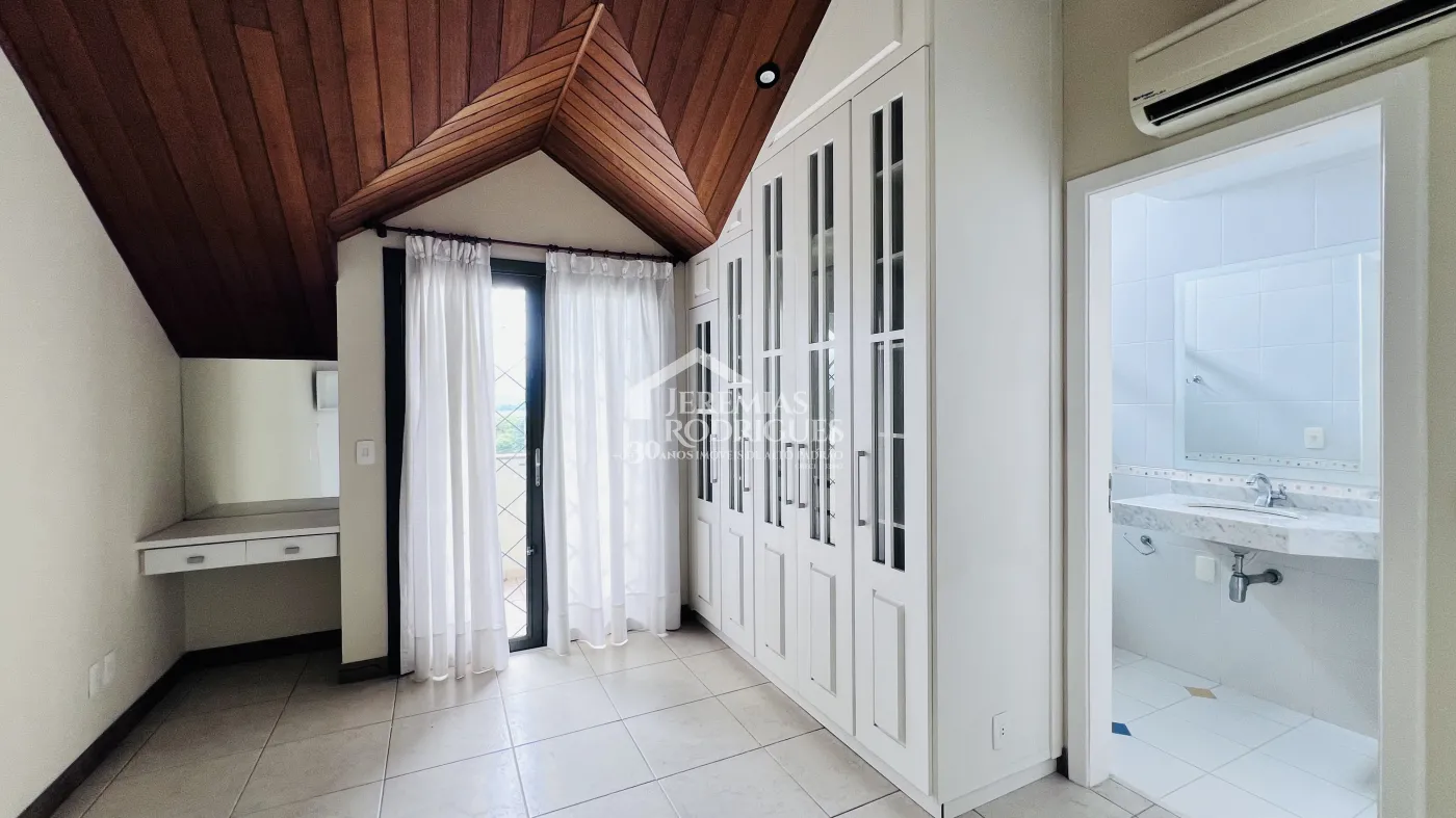 Casa com 8 dormitórios, 900 m² - Condomínio Portal da Serra - Taubaté/SP