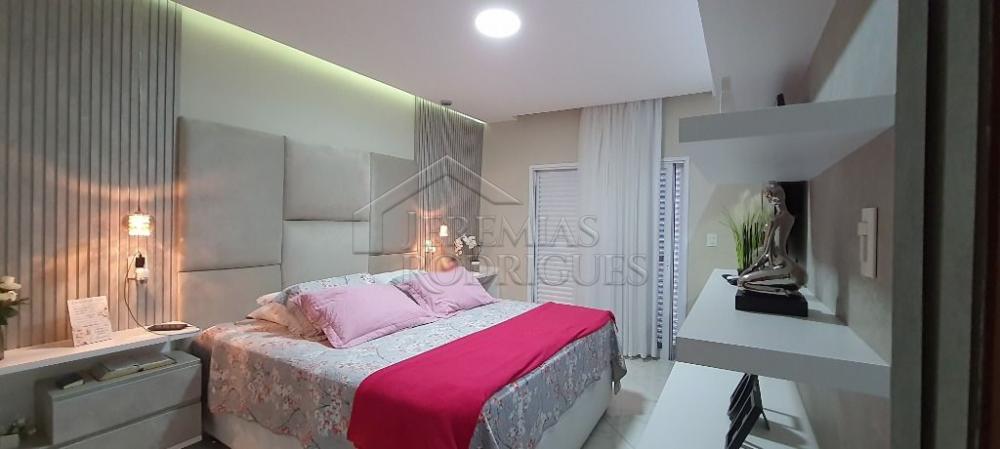 Casa à venda com 3 suítes no Condomínio Parque das Araucárias em Tremembé/SP.