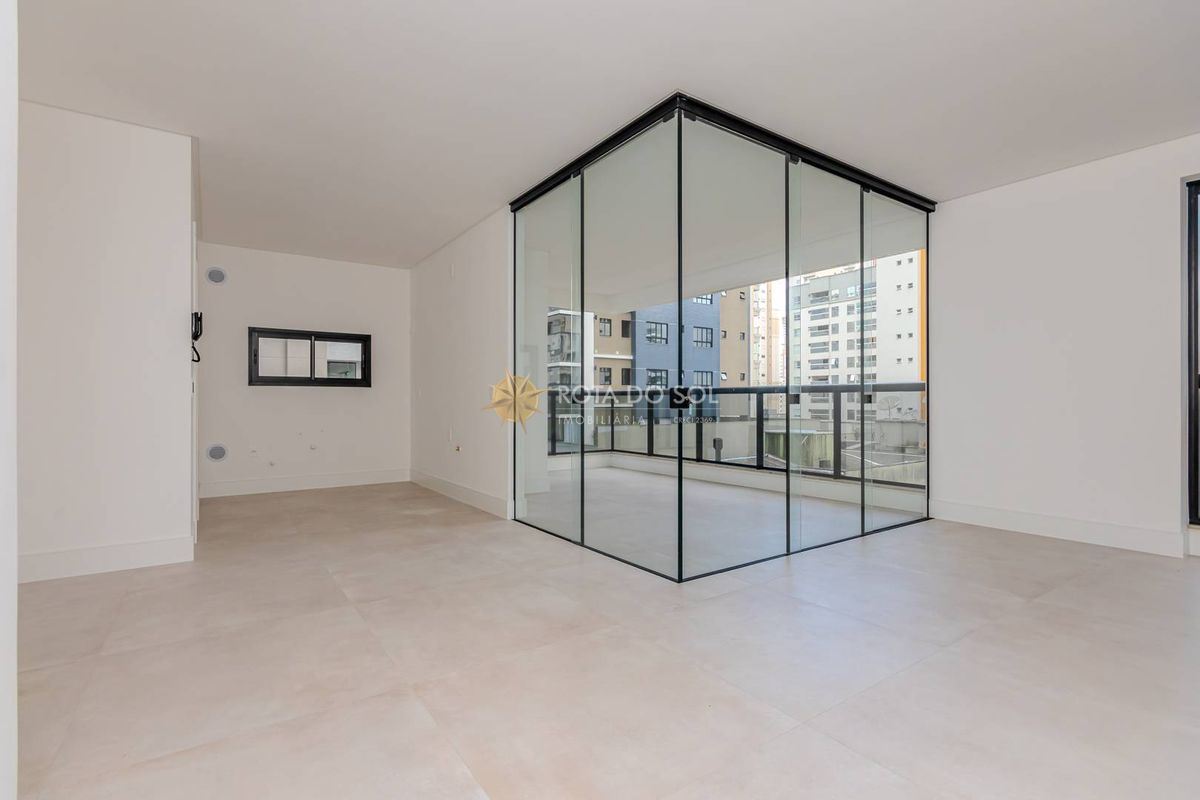 Fiori Del Mare Apartamento 3 Suítes e 2 Vagas em Meia Praia Itapema SC