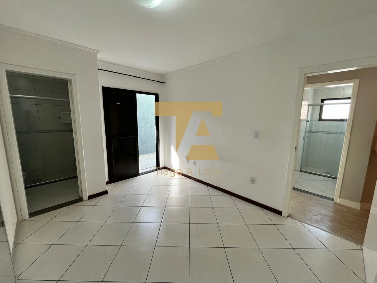 Apartamento à Venda no Centro de Pindamonhangaba – 2 Quartos (1 Suíte) e Móveis Planejados