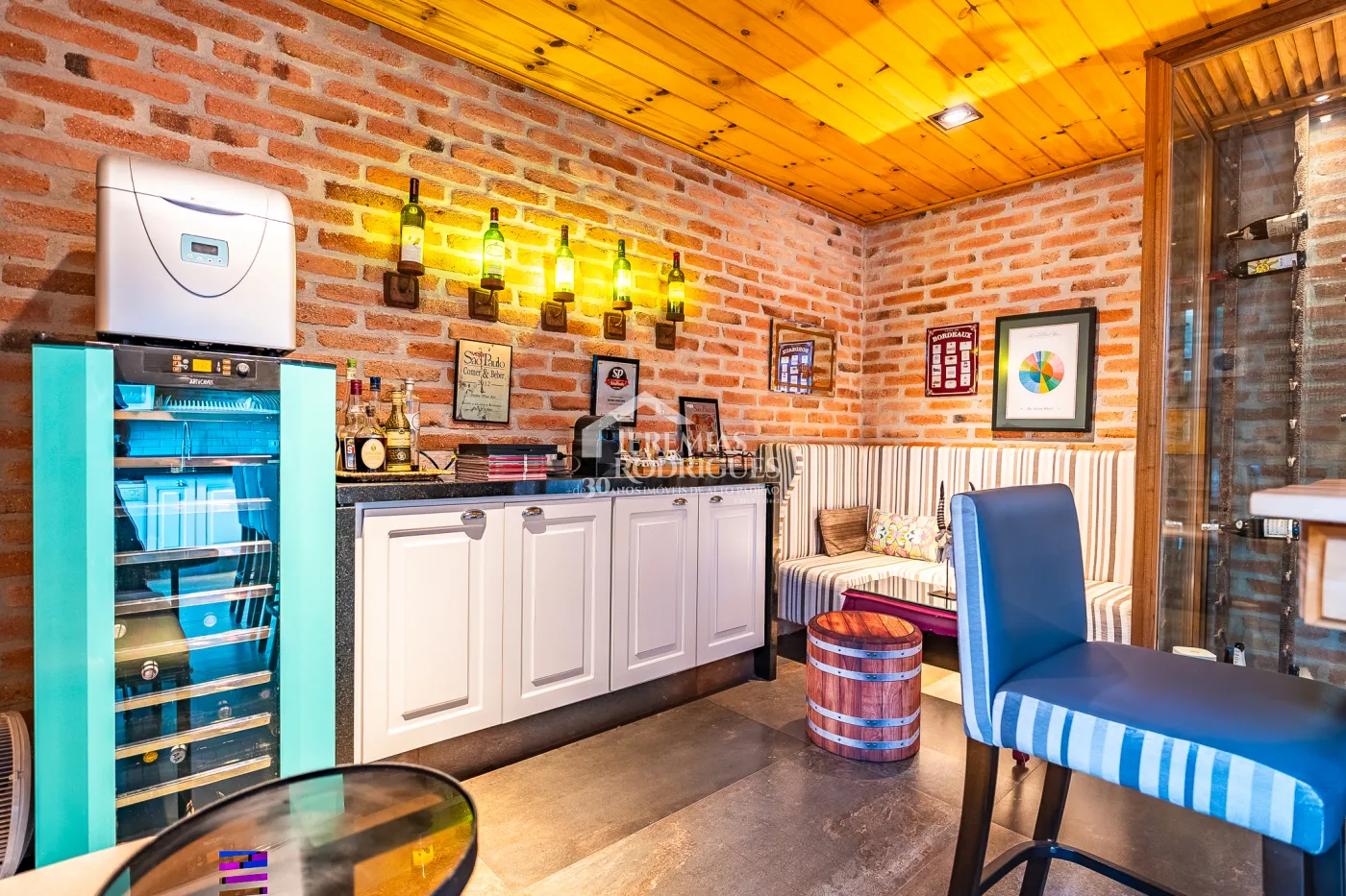 Casa com 7 suítes, 770 m² - Pedra do Fogo - Campos do Jordão/SP.