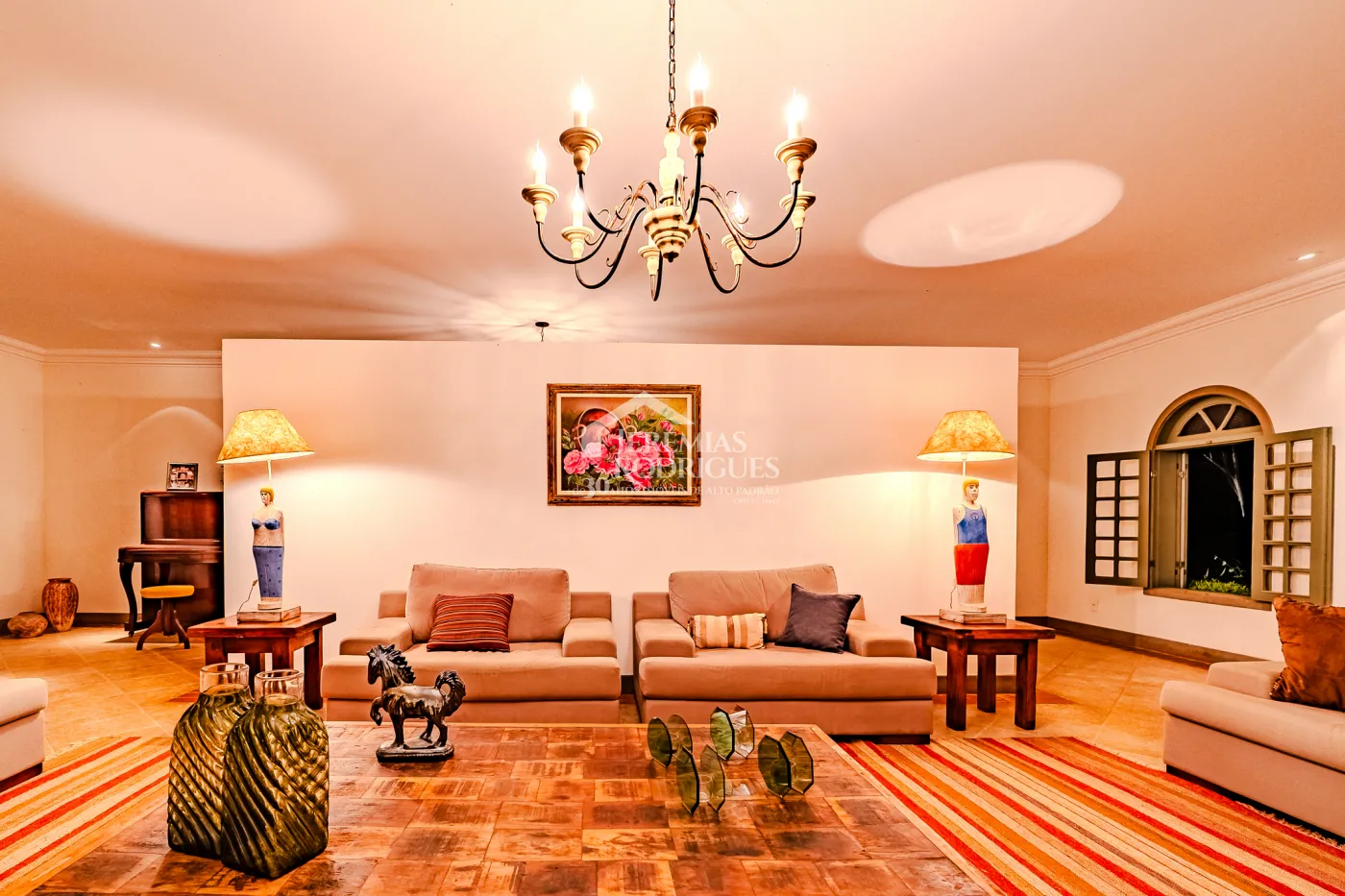 Casa à venda por R$ 6.200.000,00 - Cunha/SP