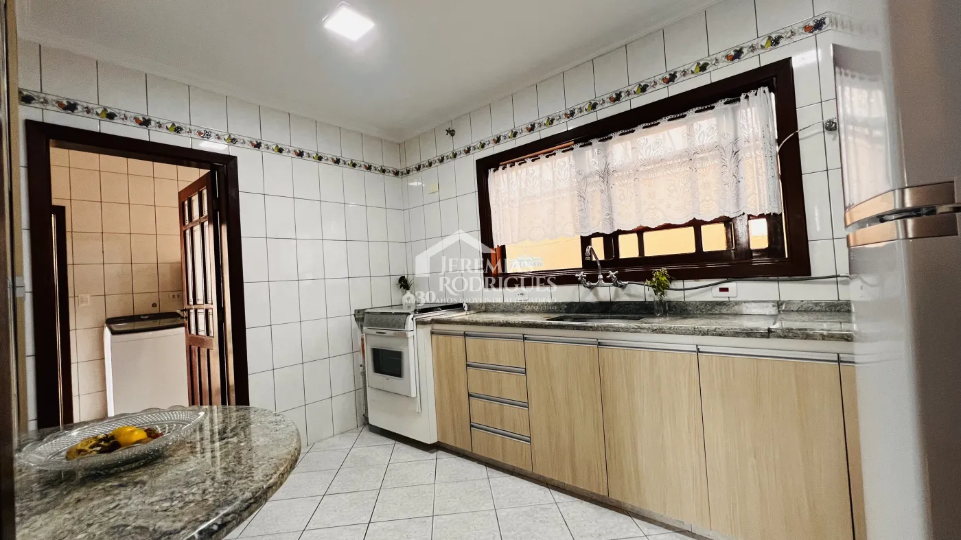 Casa com 3 dormitórios, 268 m² - Condomínio Taubaté Village - Taubaté/SP