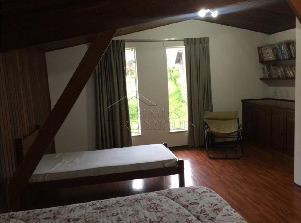 Casa à venda por R$ 2.455.000,00 - Pindamonhangaba/SP