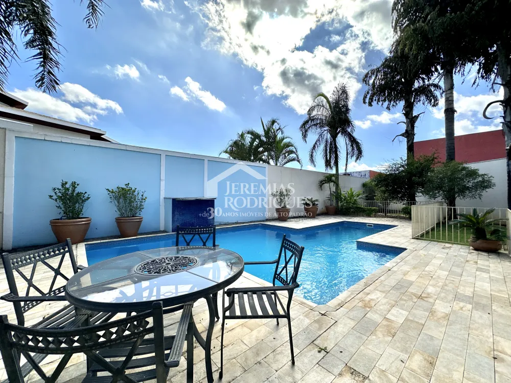 Casa com 4 quartos, 617 m² - Condomínio Taubaté Village - Taubaté/SP