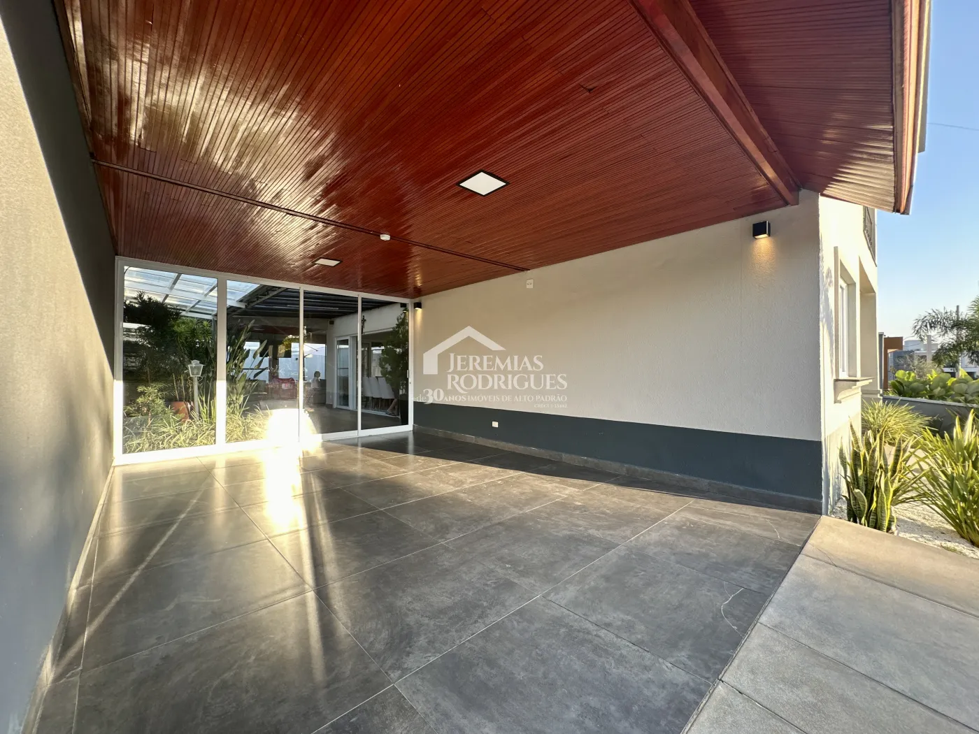 Casa com 3 suítes, 329 m² - Condomínio Ouro Ville - Taubaté/SP.