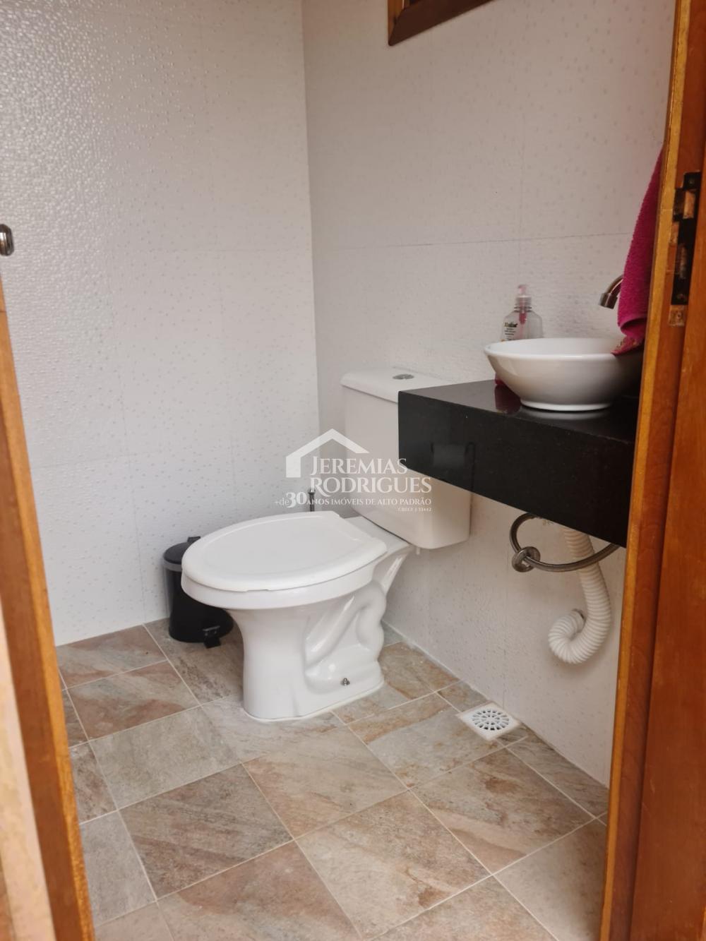 Sobrado com 4 suítes no Condomínio Real Ville