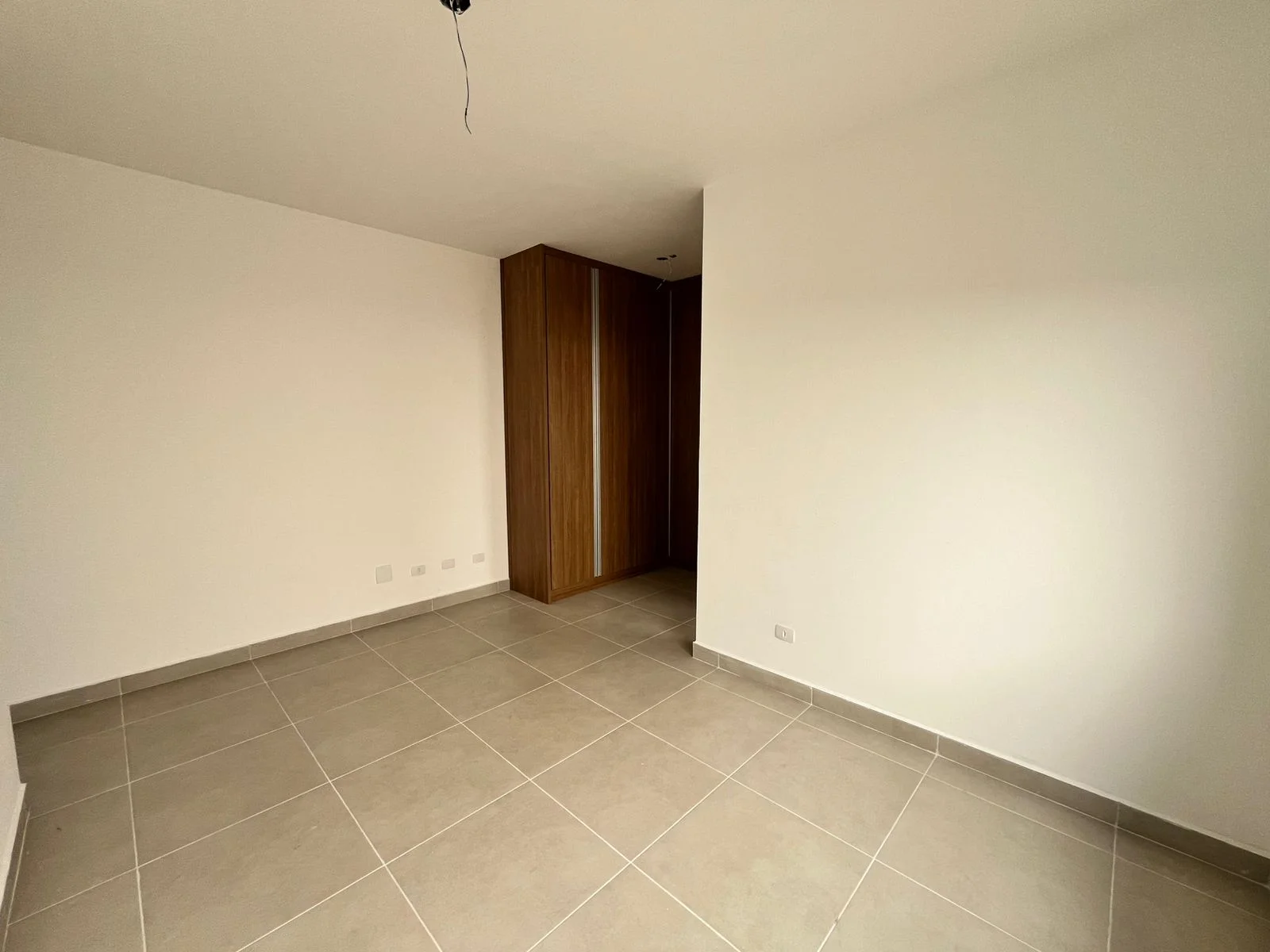 Casa à venda no Vita Village – 3 quartos, suíte, quintal 250 m² | Pindamonhangaba
