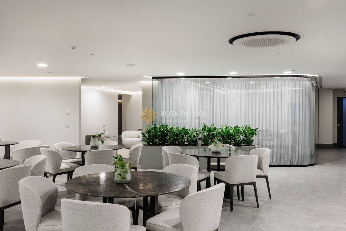 Yachthouse Apartamento Alto Padrão 4 Suítes no Centro de Balneário Camboriú SC