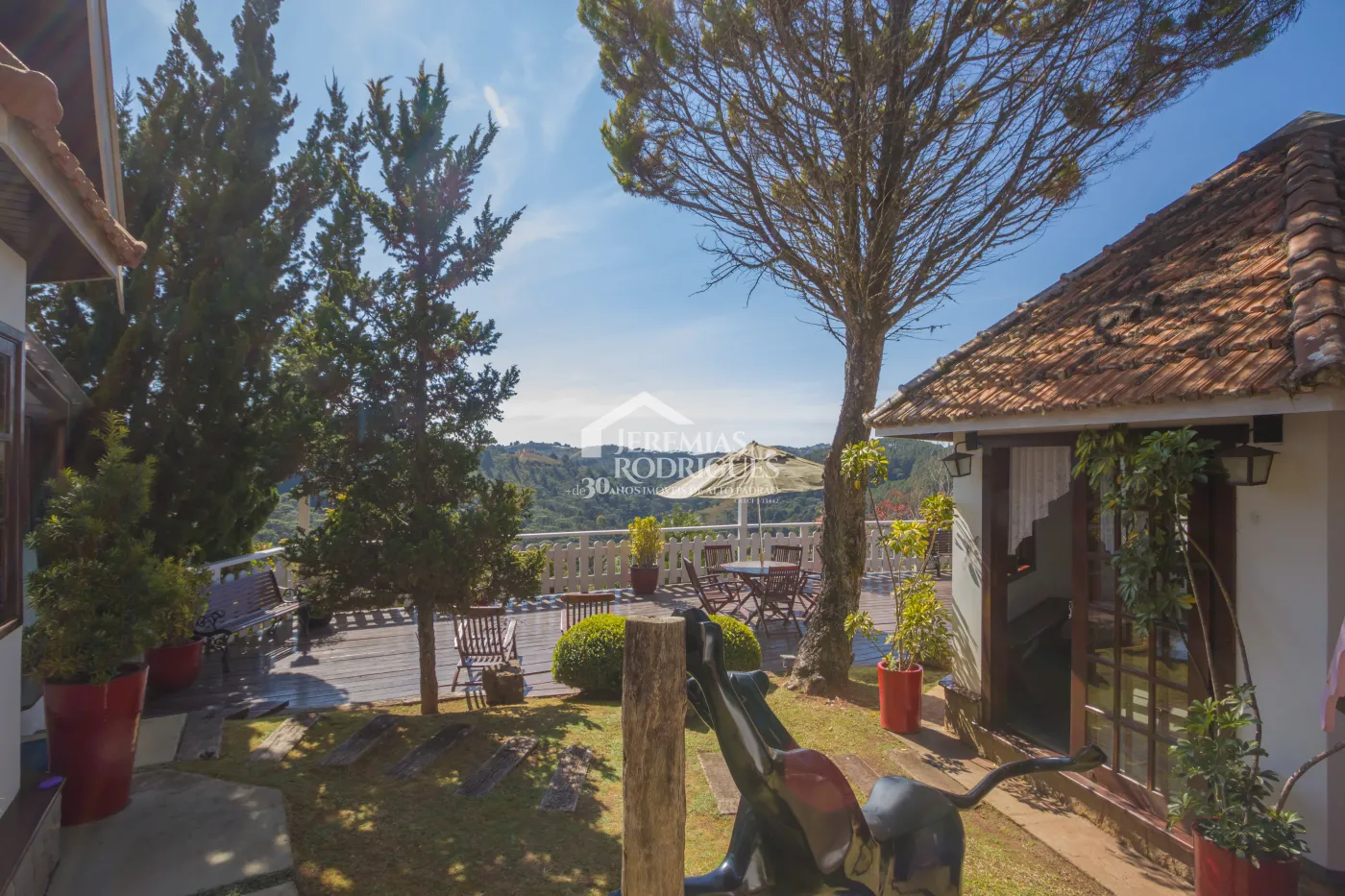 Casa com 3 suítes, 170 m² - Condomínio Jardim Monte Belo - Campos do Jordão/SP